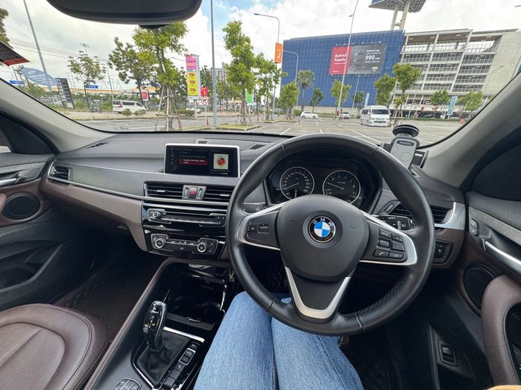 รถ BMW X1 1.5 sDrive18i xLine สี ดำ