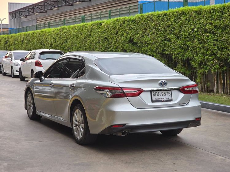 Toyota Camry 2019 2.5 Hybrid Sedan ไฮบริด ไม่ติดแก๊ส เกียร์อัตโนมัติ เทา รูปที่ 4
