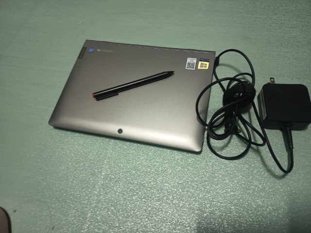 LENOVO IDEAPAD 2 IN 1 จอ 10.1 นิ้ว ถอดจอได้ พร้อมปากกา.


มือสอง รูปที่ 3