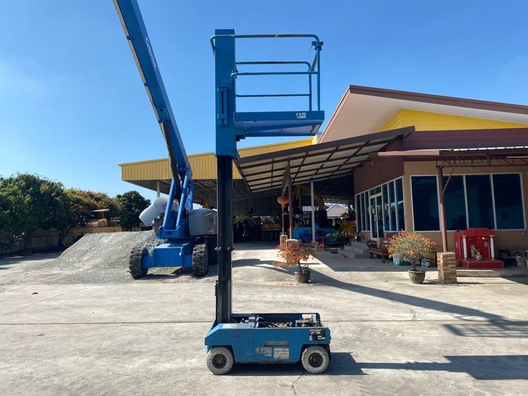 รถกระเช้าไฟฟ้าเสาเดี่ยว 4ล้อ AICHI รุ่น SV03A  ความสูง2.7เมตร รถเก่านอก