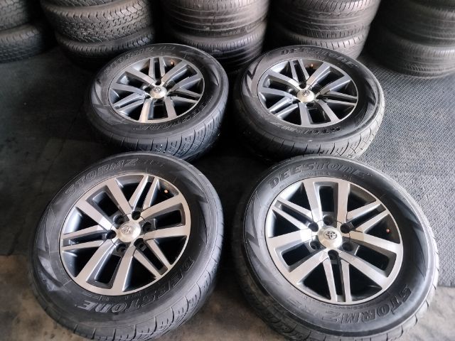 ล้อแม็ก toyota fortuner ขอบ 18 6 รูพร้อมยาง