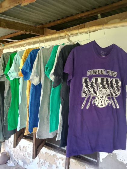 อื่นๆ EU 36 แขนสั้น อื่นๆ อื่นๆ เสื้อยืดมือสอง สภาพดี คัดเกรด (size s)
