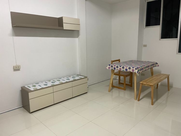 มีบางส่วน ขายพร้อมผู้เช่า ทาวน์เฮ้าส์ 3 ชั้น รามคำแหง 78 แยก 2 หมู่บ้านเดชา 2 ซอย2 ทำเลดี เดินทางสะดวก รูปที่ 4