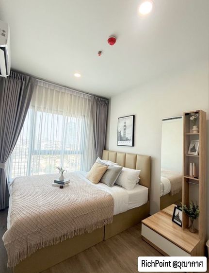  Rich Point BTS Wutthakat 
คอนโดติด BTS แบบ 0 เมตร ทางขึ้นอยู่หน้าคอนโด 