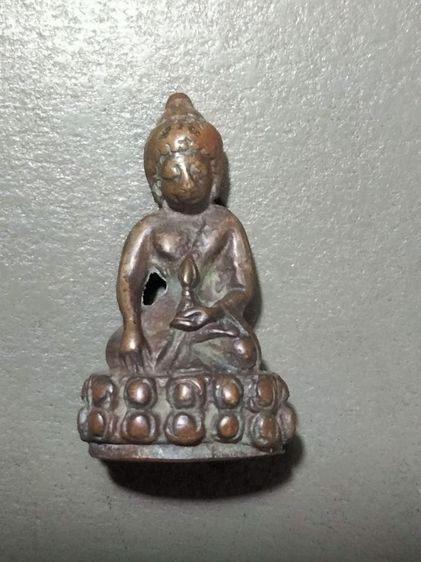 พระกริ่งบาเก็งวัดเอี่ยมวรนุชปี06 หลวงปู่ทิมวัดช้างไห้ปลุกเสก เนื้อทองผสม