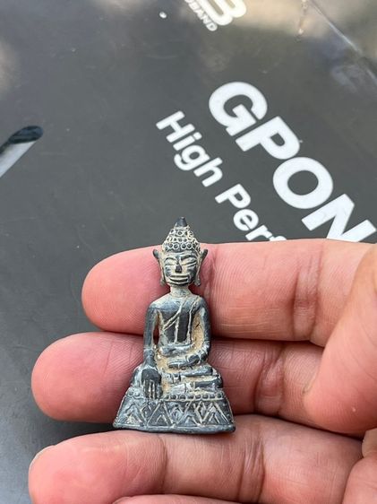 พระบูชาขนาดเล็กเนื้อตะกั่ว