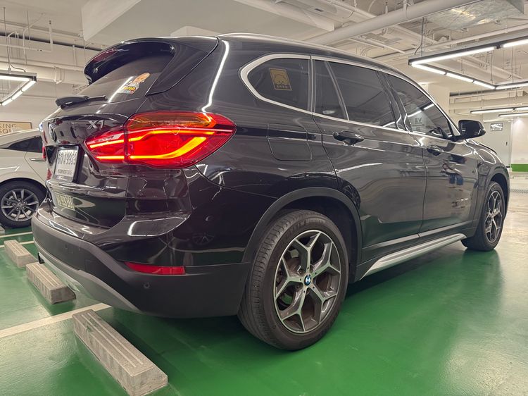 BMW X1 2016 1.5 sDrive18i xLine Utility-car เบนซิน ไม่ติดแก๊ส เกียร์อัตโนมัติ ดำ รูปที่ 3