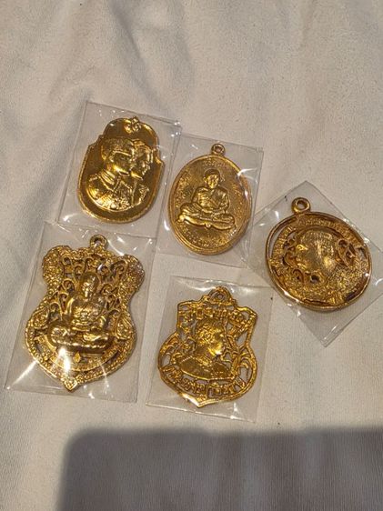พระเก่าเก็บ สวยหายาก เก่าเก็บ 5 องค์ ขายตามสภาพ เหมาๆทั้งหมด 5 องค์ พร้อมส่งครับพี่ๆ
