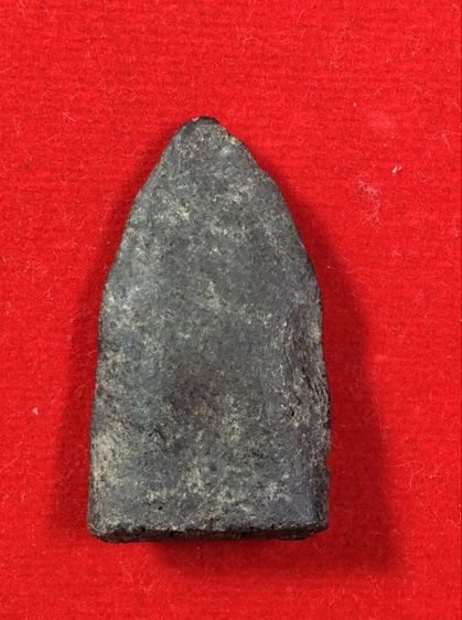 พระสรรค์​นั่ง​ ฐานขีด​นิยม​ เนื้อดินดำ หลวงพ่อกวย​ วัด​โฆสิตา​ราม​ รูปที่ 2