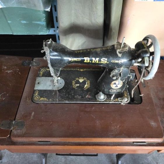 ขายจักรเย็บผ้า2ตัว ราคา3000บาท ขายตามสภาพ รูปที่ 3