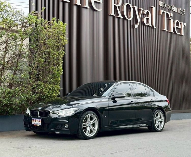 รถ BMW Series 3 320d สี ดำ