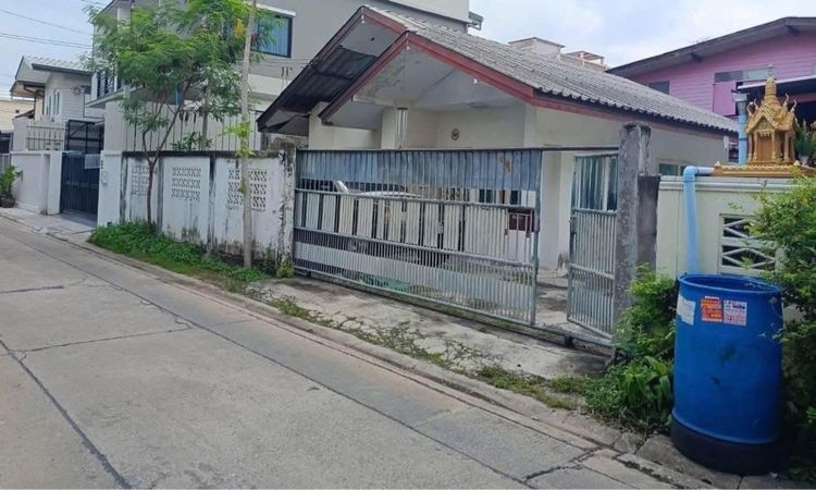 ขายบ้านเดี่ยวลาดพร้าวโชคชัยสี่ซอยสังคมสงเคราะห์ 30