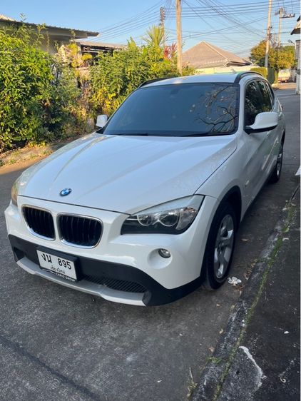BMW X1 2012 2.0 sDrive18i เบนซิน เกียร์อัตโนมัติ ขาว รูปที่ 2