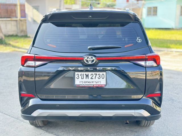 Toyota Veloz 2022 1.5 Premium Utility-car เบนซิน ไม่ติดแก๊ส เกียร์อัตโนมัติ ดำ รูปที่ 4