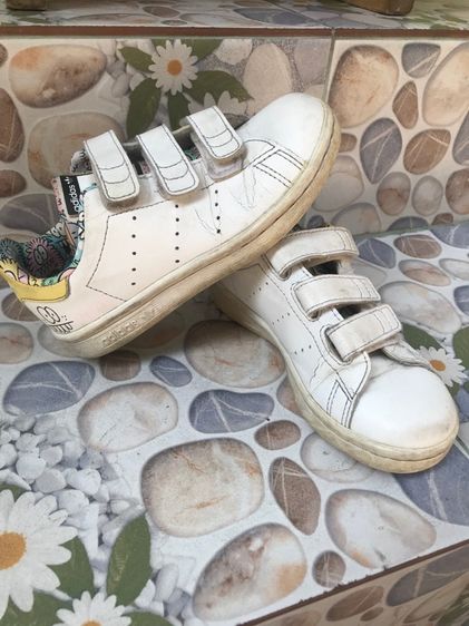 ไม่ระบุ หลากสี อื่นๆ Adidas รองเท้าเด็ก