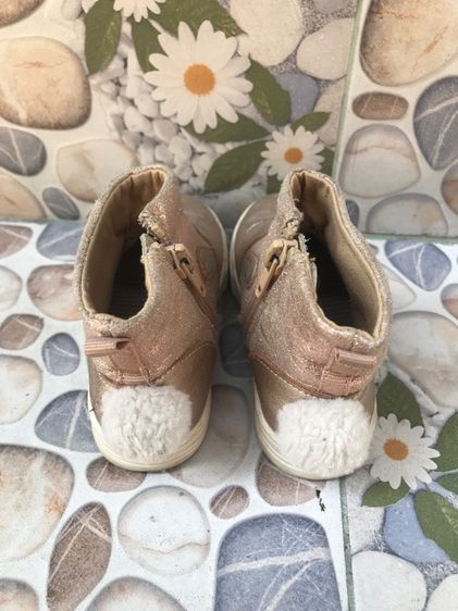 รองเท้าเด็ก รูปที่ 11