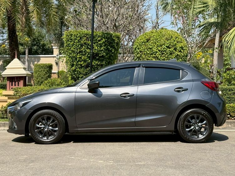 Mazda Mazda 2 2019 1.3 Sports High Connect Sedan เบนซิน เกียร์อัตโนมัติ เทา รูปที่ 3