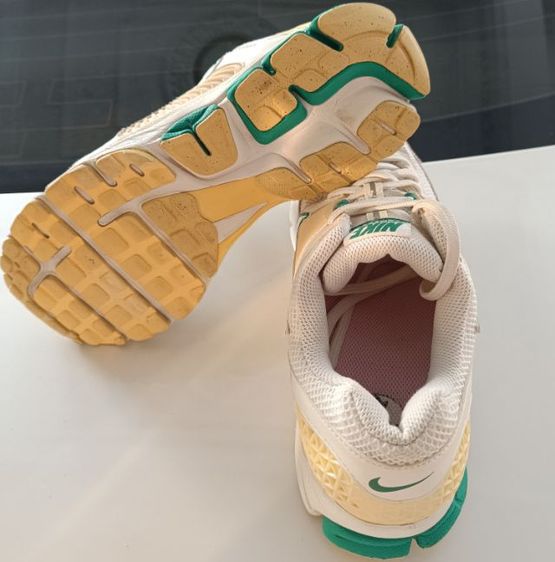 ขายถูก Nike Vomero 5 สี ขาวเขียว นิยม size 43-275cm สภาพสวย ใส่นุ่ม เบาสบาย รูปที่ 5