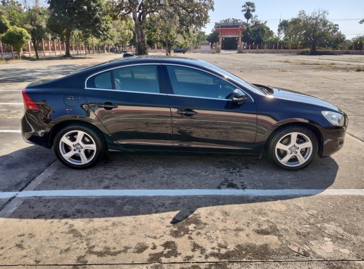 Volvo S60 2013 1.6 Drive Sedan เบนซิน ไม่ติดแก๊ส เกียร์อัตโนมัติ ดำ รูปที่ 2