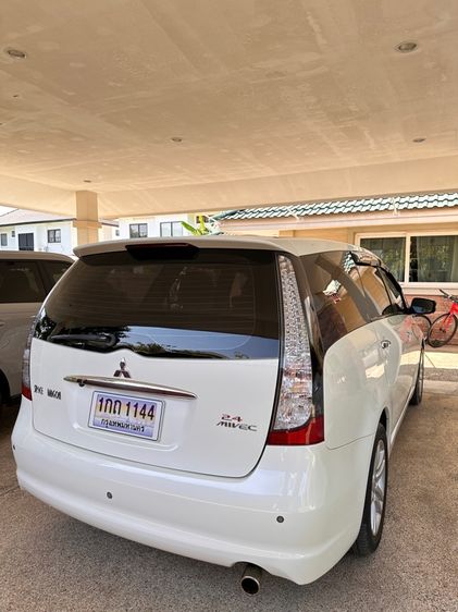 Mitsubishi Space Wagon 2010 2.4 GLS Van เบนซิน ไม่ติดแก๊ส เกียร์อัตโนมัติ ขาว รูปที่ 3