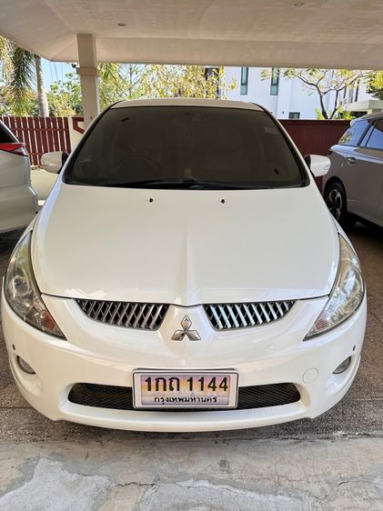 รถ Mitsubishi Space Wagon 2.4 GLS สี ขาว