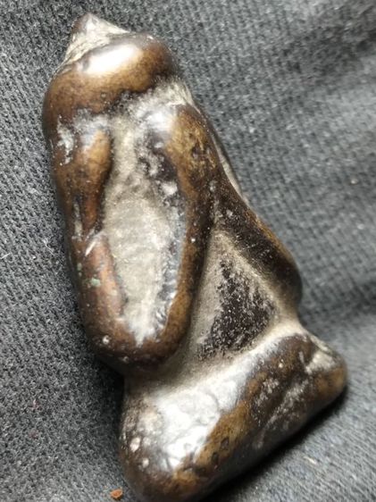 พระปิดตาเนื้อโลหะหล่อครับ รูปที่ 3