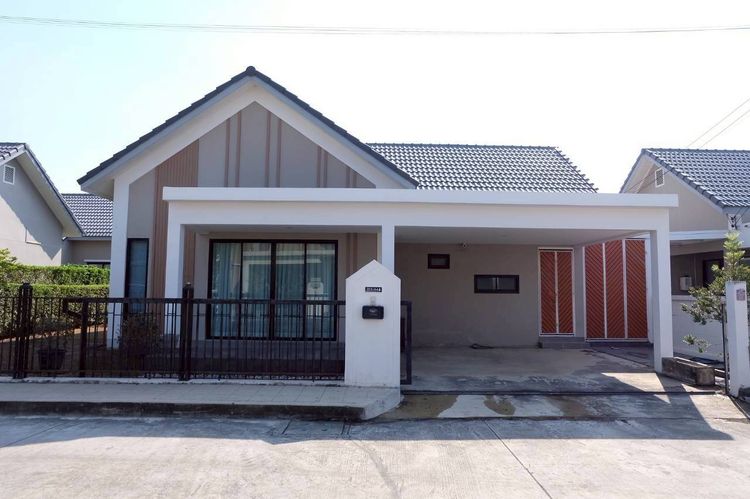 มีบางส่วน ขายบ้านเดี่ยว ชั้นเดียว หมู่บ้าน The Pine ปากข้าวสาร อ.เมือง จ.สระบุรี ราคา 2.79 ล้านบาท