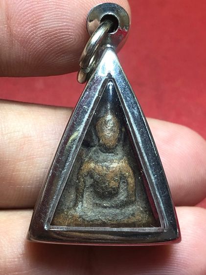 พระนางพญาพิมพ์อกนูนเล็ก