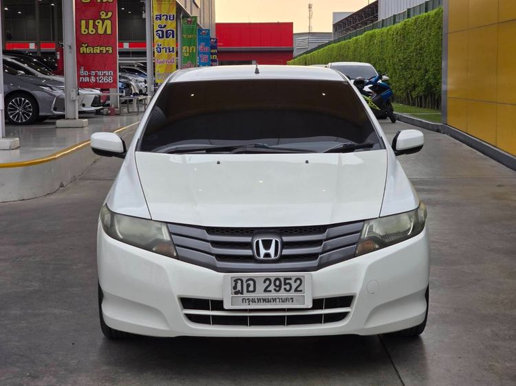 Honda City 2010 1.5 V Sedan เบนซิน LPG เกียร์อัตโนมัติ ขาว รูปที่ 2