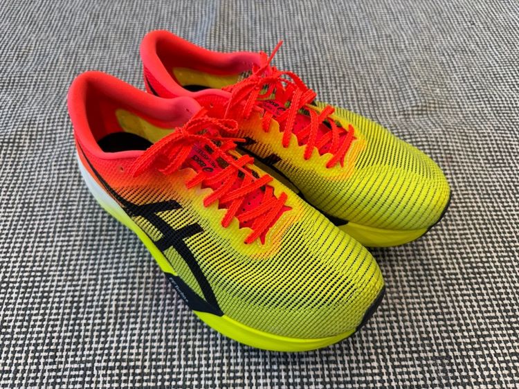 ASICS METASPEED EDGE - MEN Size  7.5 UK