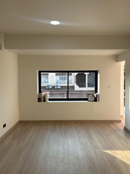 อื่นๆ ไม่มี 2025 เจ้าของขายเอง  𝗙𝗢𝗥 𝗦𝗔𝗟𝗘‼️ ทำเลดี บ้านสวย คุ้มมม‼️ ทาวเฮาส์ 19 ตรว 3 นอน 2 น้ำ 3 นาที ถึง สถานีสามแยกบางใหญ่ (สายสีม่วง)  รูปที่ 2