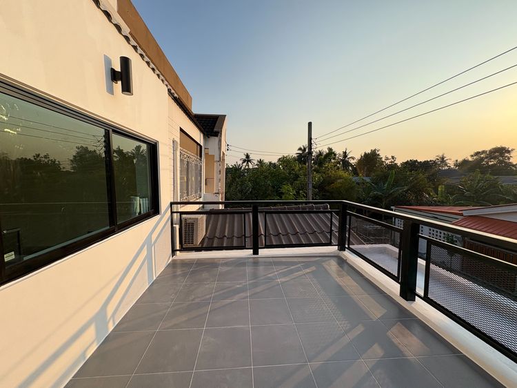 อื่นๆ ไม่มี 2025 เจ้าของขายเอง  𝗙𝗢𝗥 𝗦𝗔𝗟𝗘‼️ ทำเลดี บ้านสวย คุ้มมม‼️ ทาวเฮาส์ 19 ตรว 3 นอน 2 น้ำ 3 นาที ถึง สถานีสามแยกบางใหญ่ (สายสีม่วง)  รูปที่ 4