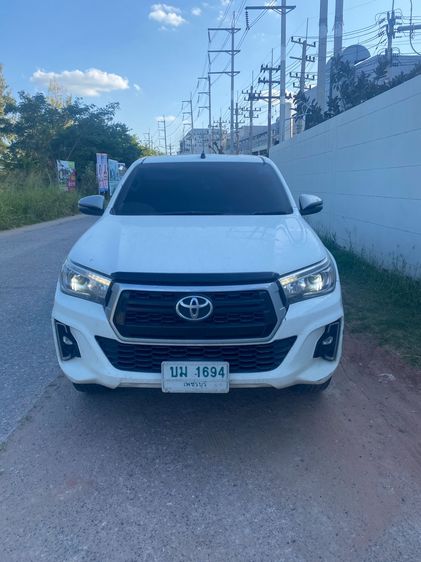 Toyota Hilux Revo 2018 2.4 Prerunner E Pickup ดีเซล เกียร์ธรรมดา ขาว รูปที่ 2
