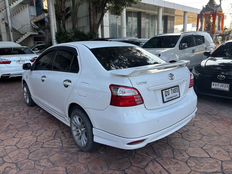 Toyota Vios 2010 1.5 J Sedan เบนซิน ไม่ติดแก๊ส เกียร์อัตโนมัติ ขาว รูปที่ 4
