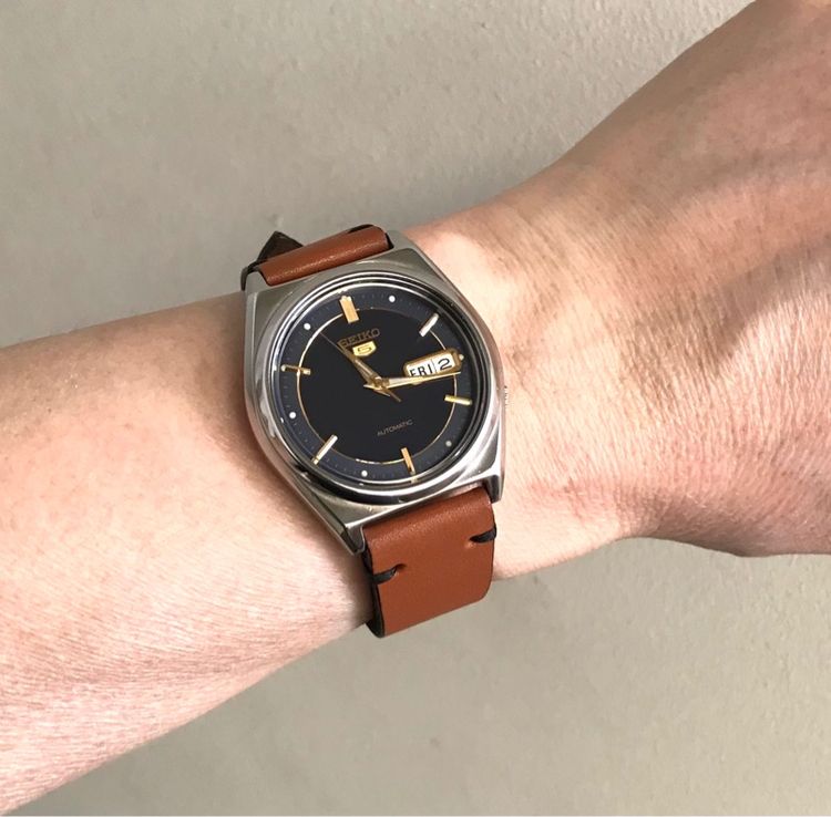 ลดราคา SEIKO 5 หน้าน้ำเงินเข้ม ออโตเมติค สภาพดี รูปที่ 12