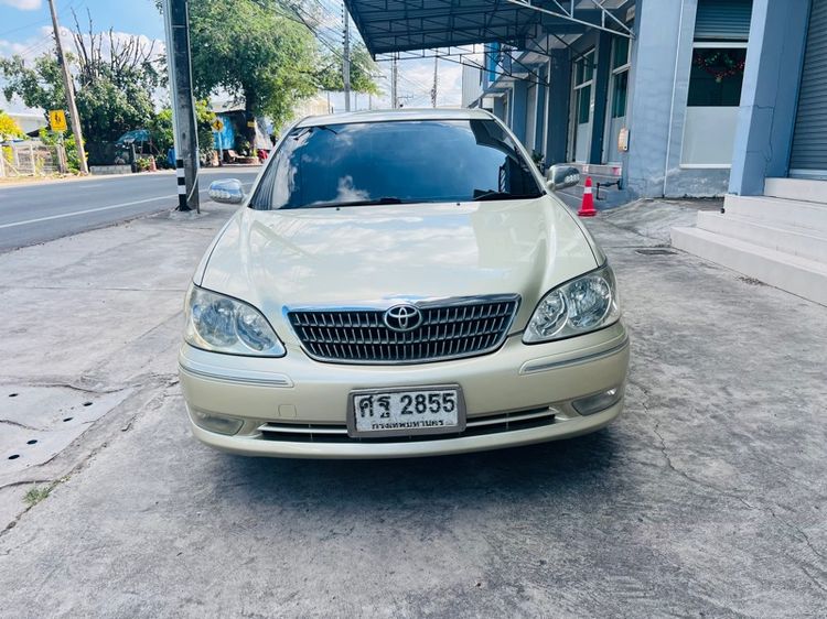 รถ Toyota Camry 2.0 E สี บรอนซ์ทอง