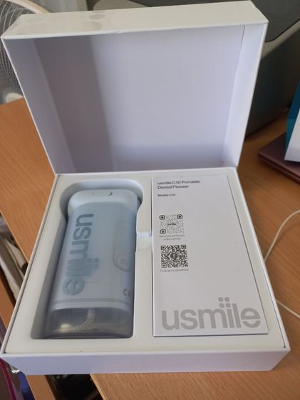 usmile C10 Water flosser ไหมขัดฟันพลังน้ำ  เครื่องพ่นน้ำทำความสะอาดฟัน มือสอง สภาพใหม่ พร้อมส่งฟรี
