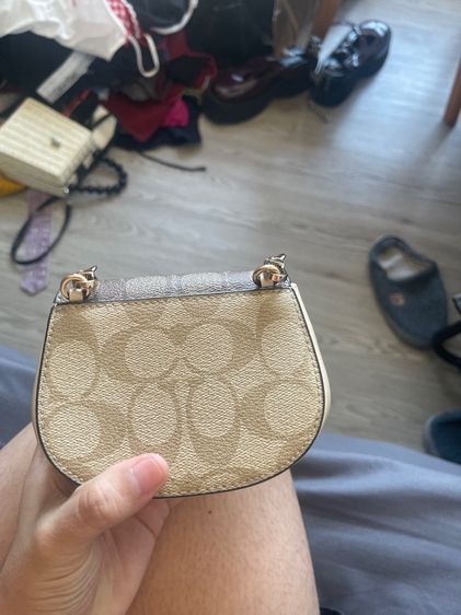Coach mini รูปที่ 3