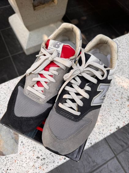 New Balance 996 สีกรม-แดง ไซส์ 42 สภาพดี
