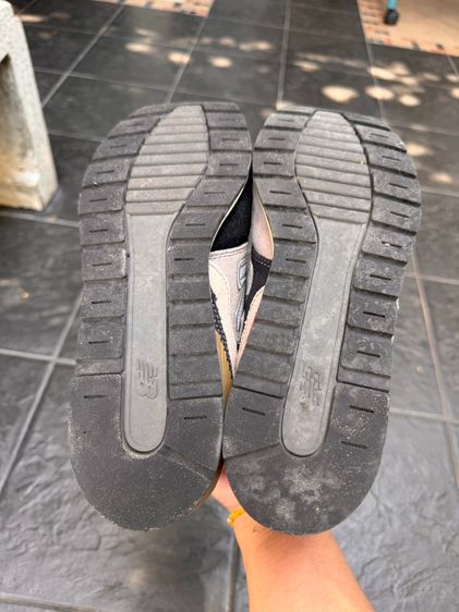 New Balance 996 สีกรม-แดง ไซส์ 42 สภาพดี รูปที่ 10