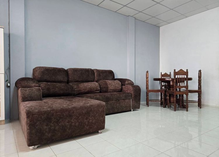 มีบางส่วน ขายทาวน์เฮาส์ 2 ชั้น หน้าบ้านไม่ชนใคร ม.ธารทองวิลล่า 7 จ.ภูเก็ต ทำเลดี เดินทางสะดวก ใกล้โรบินสัน ฉลอง รูปที่ 4