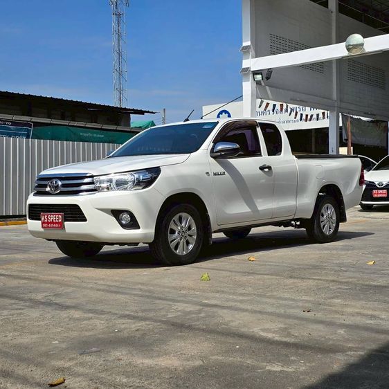 Toyota Hilux Revo 2018 2.4 J Plus Pickup ดีเซล ไม่ติดแก๊ส เกียร์ธรรมดา ขาว รูปที่ 3