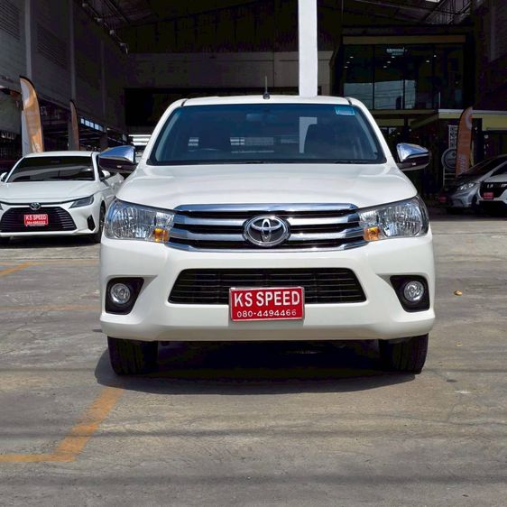รถ Toyota Hilux Revo 2.4 J Plus สี ขาว