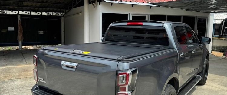 ฝาปิดกระบะบานสไลด์สี่ประตูดีแมกซ์