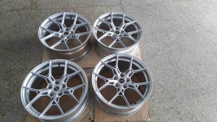 อื่นๆ ล้อเหล็ก 18" แม็กมือสองขอบ 18  naya 18X8 ET35