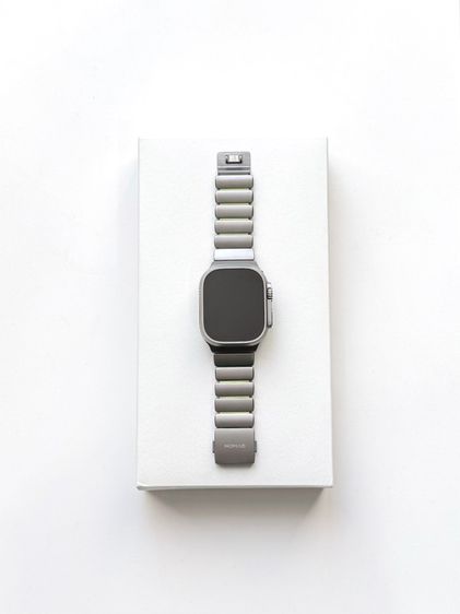 Apple Watch Ultra 2 สี Natural Titanium สาย Apple Titanium Milanese, Nike Sports Band, Nomad Stratos Band ครบกล่อง รูปที่ 4