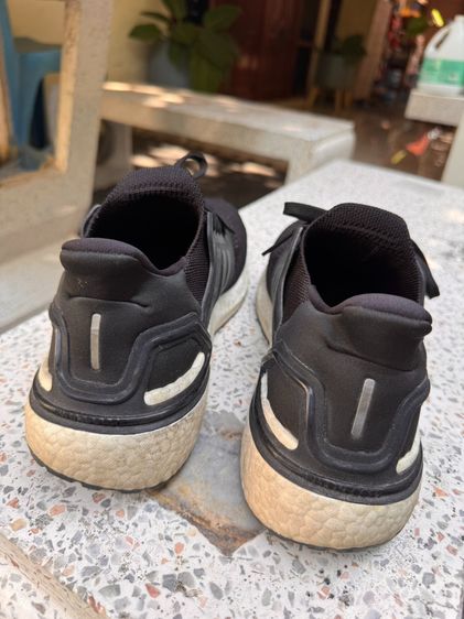 Adidas Ultraboost 20 สีดำ ไซส์ 43.5 (US9) สภาพดี รูปที่ 3