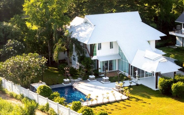 บ้านหลังใหญ่ในโครงการกรีนวัลเลย์ ซัมมิท