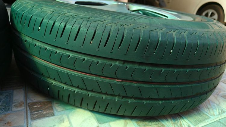 Prius ล้อและยาง รูปที่ 4