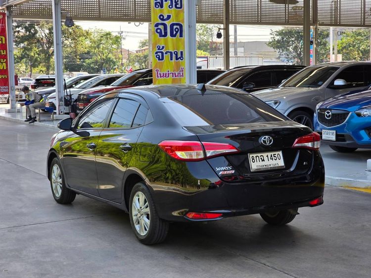 Toyota Yaris ATIV 2018 1.2 E Sedan เบนซิน ไม่ติดแก๊ส เกียร์อัตโนมัติ ดำ รูปที่ 4